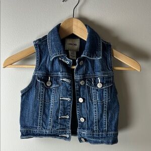 Cherokee Kids Blue Denim Vest Classic Sleeveless Design Size 6 / 6X